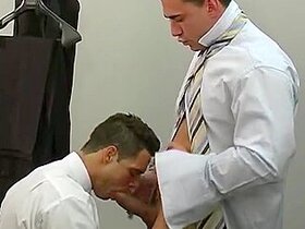 Businessmen Hunks Sucking Cocks In The Locker Room